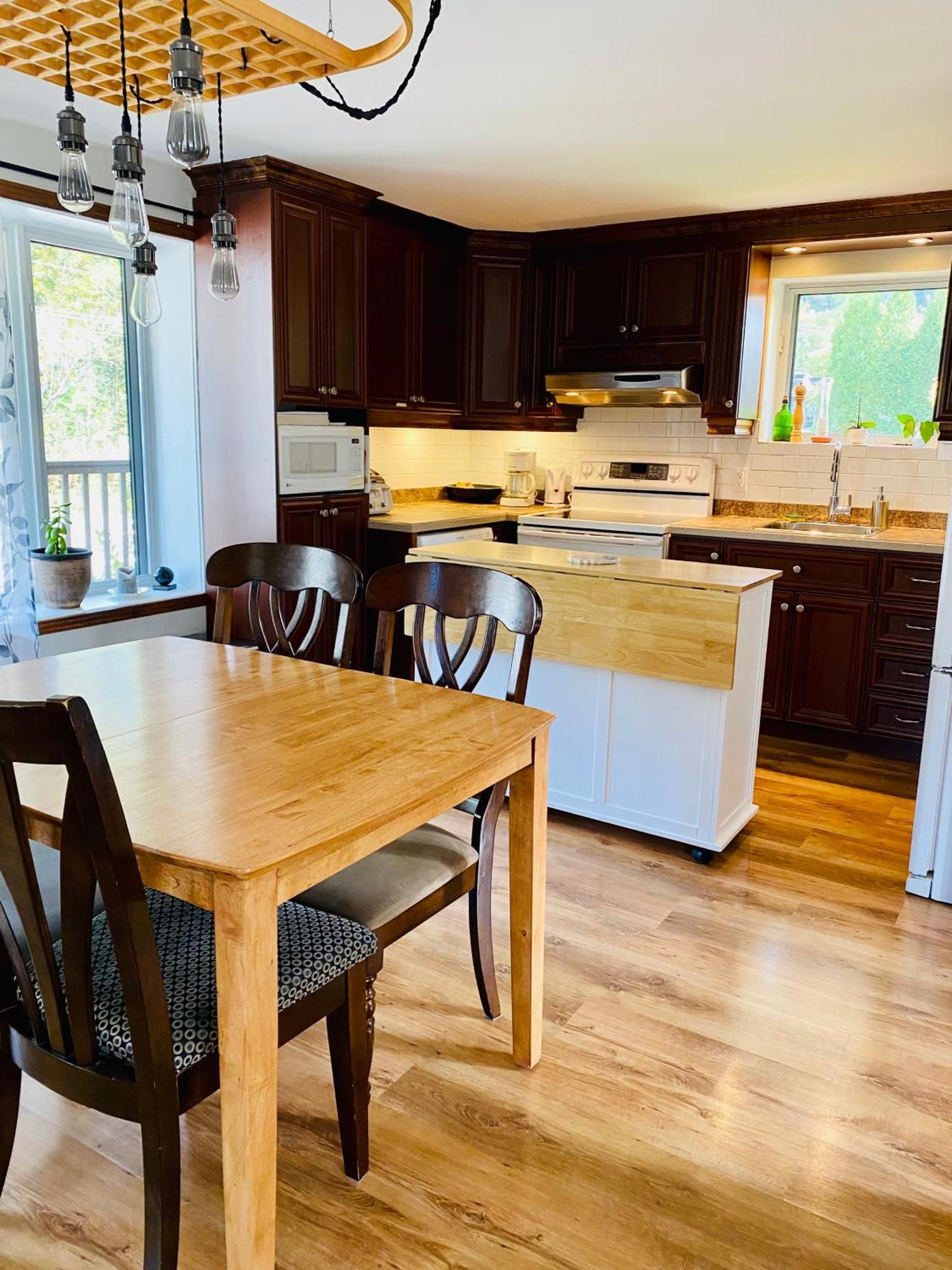 Belle Maison Avec Vue Sur La Riviere Holiday home *
