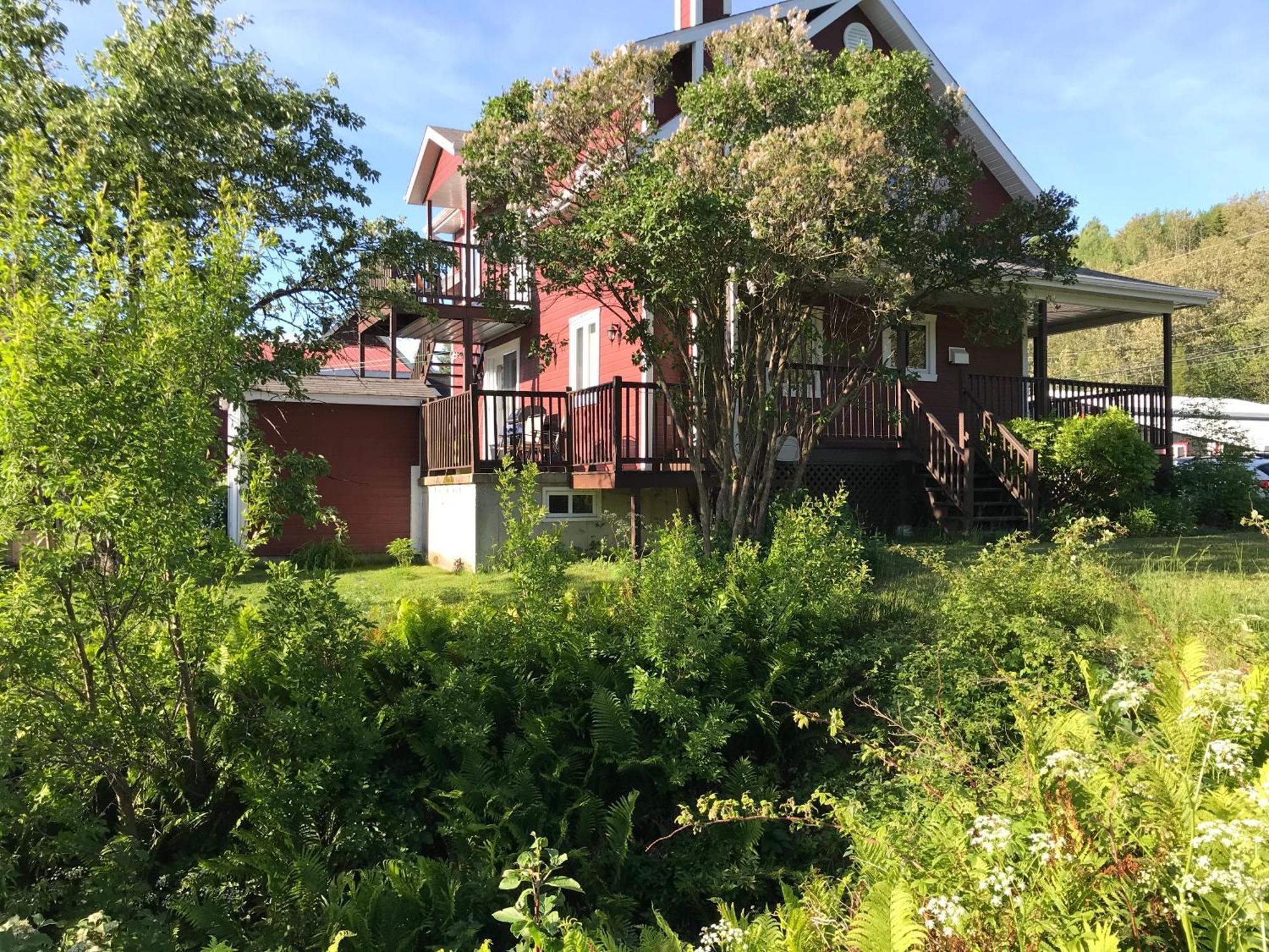 Belle Maison Avec Vue Sur La Riviere