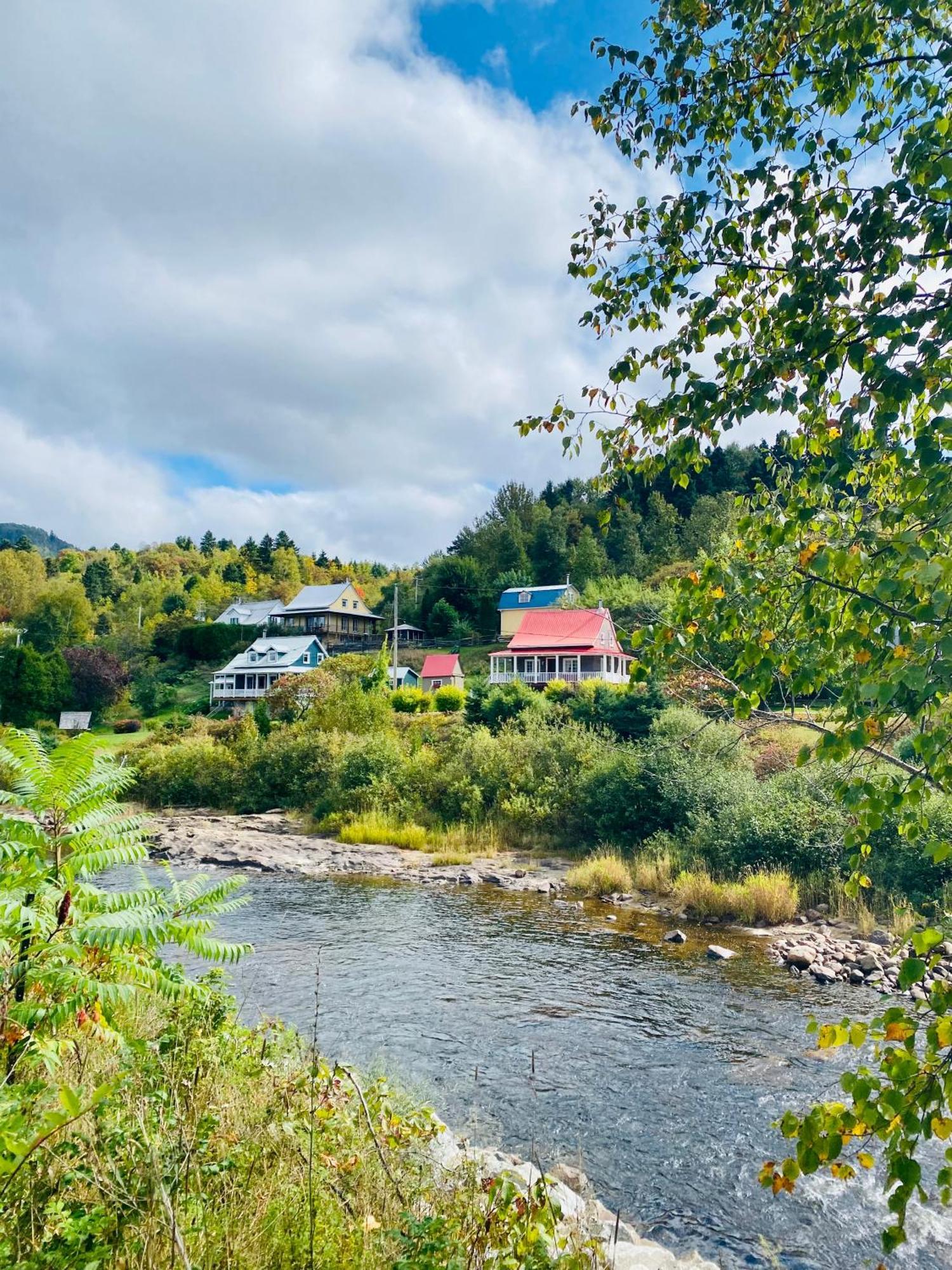 Belle Maison Avec Vue Sur La Riviere L'Anse-Saint-Jean